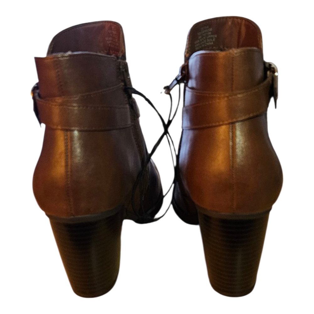 Style & Co Women's Zetaa Strappy Belt Heeled Booties Boots Brown Size 9 - Picture 3 of 8